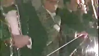 Ma porno femme vieille chatte est tordue par une bite.