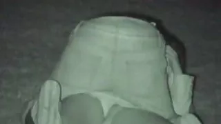 Un video beaux seins émigré D'Asie se fait baiser.