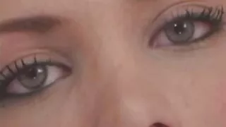 Leela Beast pose des questions sur le sexe au Niger. sex vierges