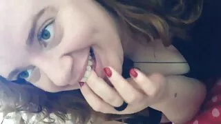 Candie prono femme noir Luciani est mature pour l'anal.