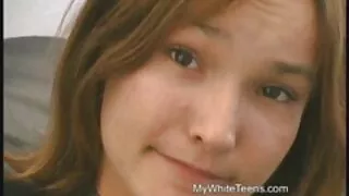 Frotter les vidéo porno père et fille chattes dans la salle de bain.