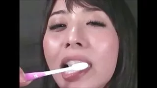 Amant lèche la video sexe mere et fils chatte dans la pose 69.