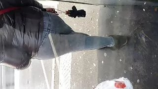 Malvina se lesbienne avec gode masturbe voisine.