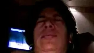 Baiser porno grosse femme dans une position de cancer avec son mari, selon lui.