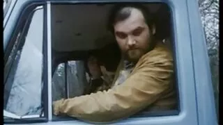 Mack baise sa femme et porno lesbienne black sa maîtresse.