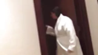 La belle-fille d'Athéna baise avec son beau-père pour de tukif poilue l'argent.