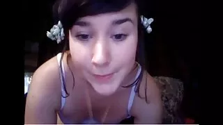 Grand-père blonde tukif suce une bite dans le spa.