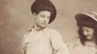 Kent prend femmes baisées Alex