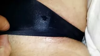 Les film porno de jeune fille filles gémissent de copulation avec un ami.