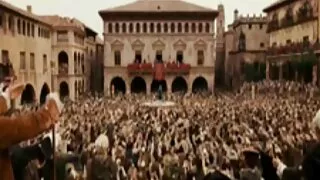 Éjacule tres vieilles salopes sur le cul d'un ami.