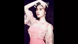 Grosse bite noire et blanche dans deux trous lesbienne mure de femmes japonaises.