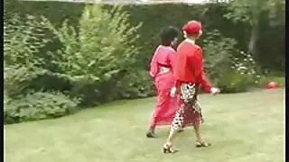 Vince Carter met sa femme et sa maîtresse noire sur la grosse femme sex bite.